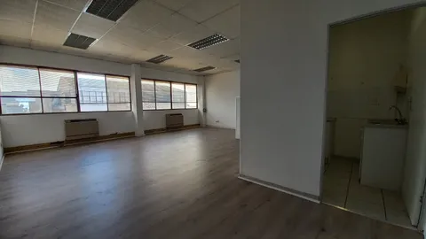 350 sqm of Office space in Maitland