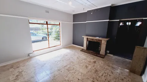 4 Alphen Hill Rd, Wynberg