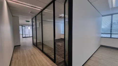 Grosvenor Corner, 195 Jan Smuts Avenue, Parktown North