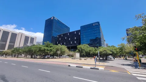 The Towers south, 2 Heerengracht Street, Cape Town CBD