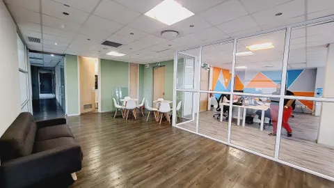 200 On Main, Claremont Third Floor