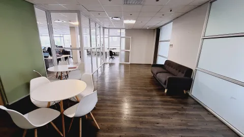 200 On Main, Claremont Third Floor