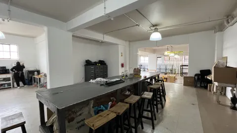 20250606_093945936_iOS.