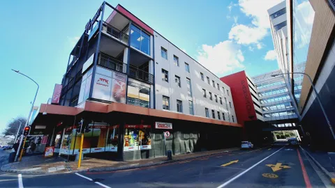 91 on Main, 91 Main road