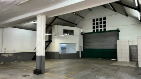 20250610_112436398_iOS