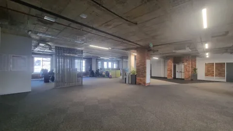 Sovereign Quay, 34 Somerset Road, Green Point