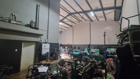 Willow Park, 7-9 Willow Road