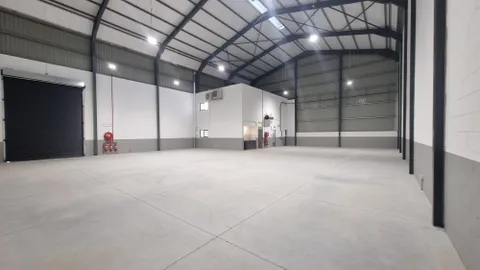 13 Winelands Close