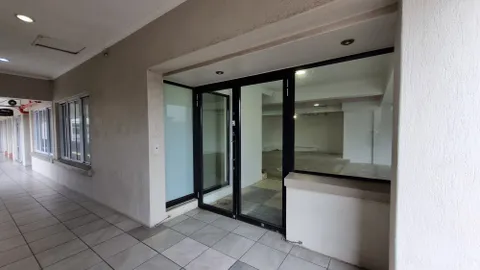 Palm Grove Shopping Centre