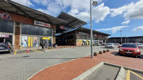 Ipic Shopping Centre, Soineke - Cnr Bottelary Road & Amandel Drive, Kuils River