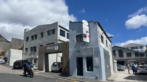 20251002_090523262_iOS.