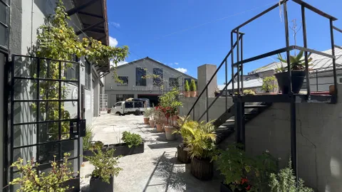 20251002_092358053_iOS.