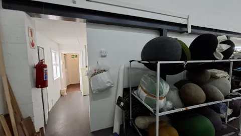 27 Boulevard Way  Capricorn Park