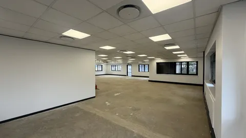 20251104_091718679_iOS