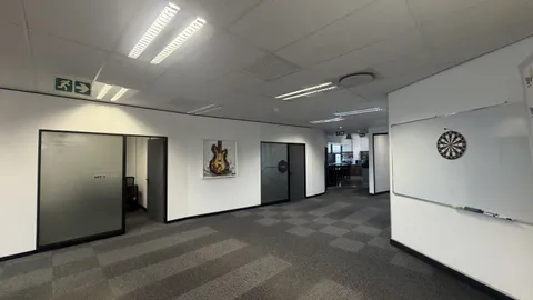 20251104_094912301_iOS