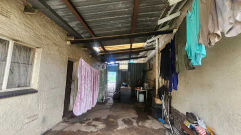 44 Simon Street