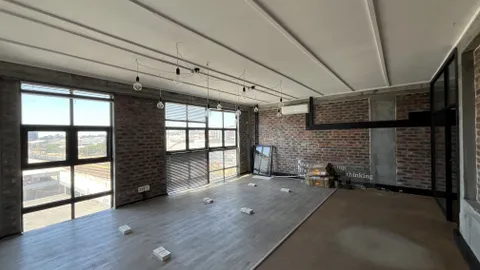 The Old Castle Brewery, Woodstock