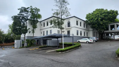 8 Rivonia Road, Illovo