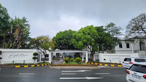 8 Rivonia Road, Illovo