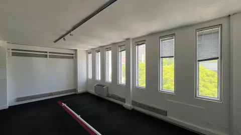 20251202_114802077_iOS.