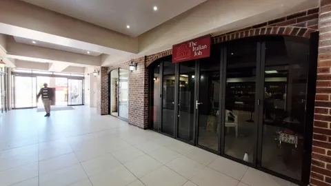 Wynberg, Riverstone Mall 