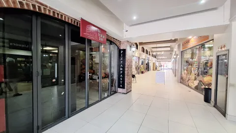 Wynberg, Riverstone Mall 