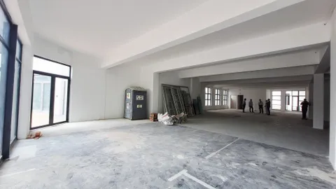 Claremont, 72 on Main 