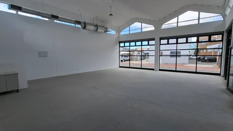 M5 Park, Maitland, Eastman Road