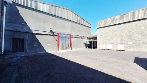 16 Flamingo Crescent 