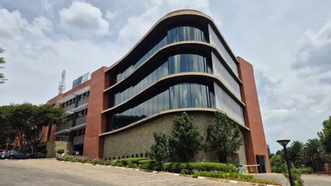 SS WOODMEAD 703 OFFICE PARK