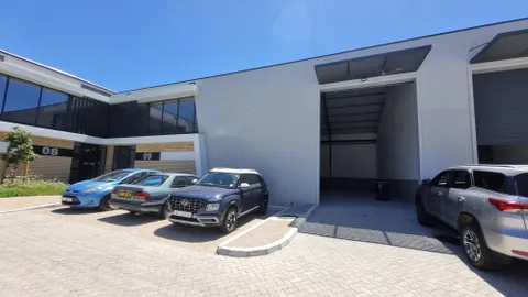 13 Winelands Close