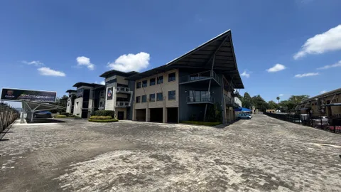 3 Freda Rd, Bromhof, Randburg