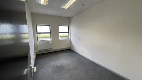 20260212_105748622_iOS.