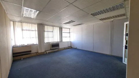 Louwville Place, 23 Vrede Street