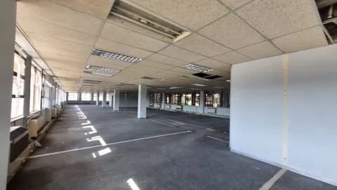 Louwville Place, 23 Vrede Street