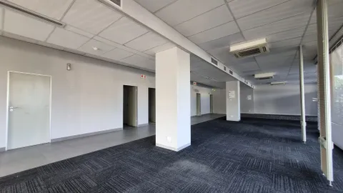 Louwville Place, 23 Vrede Street