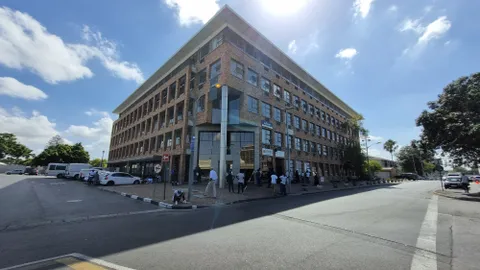 Louwville Place, 23 Vrede Street