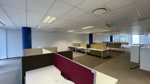 20260225_085956732_iOS.