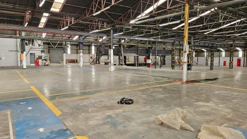 15 Derrick Road, Spartan, Gauteng