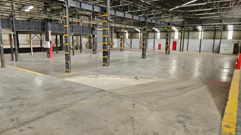 15 Derrick Road, Spartan, Gauteng