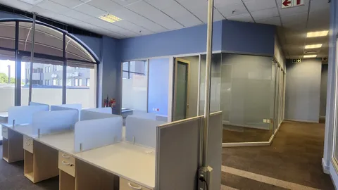 160 Jan Smuts Avenue