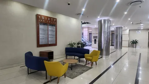 160 Jan Smuts Avenue