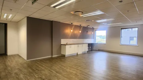 160 Jan Smuts Avenue