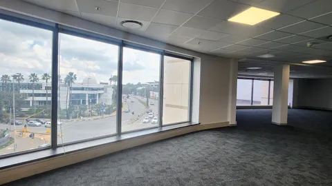 160 Jan Smuts Avenue