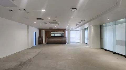 160 Jan Smuts Avenue