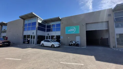 3 on London, Brackengate Business Park