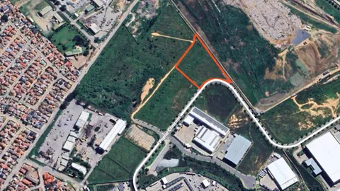 Lordsview Industrial Estate. 8 Poplar Cres, Chloorkop