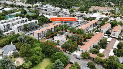Multi-Unit Income-Generating Property with 21 Lettable Components in Bryanston