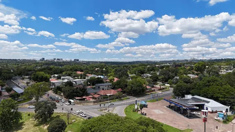 308 Barry Hertzog Avenue