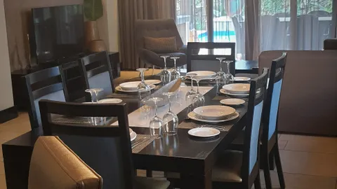 DINING~1